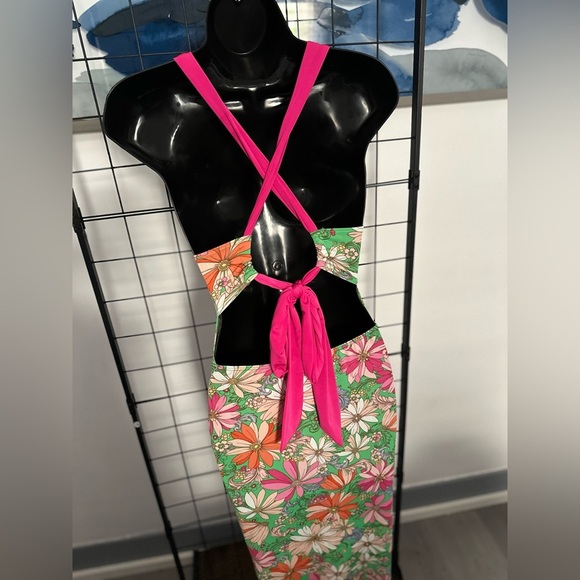 Green Floral Cut Out Pink Self Tie Back Closure Midi Dress - Picture 7 of 17